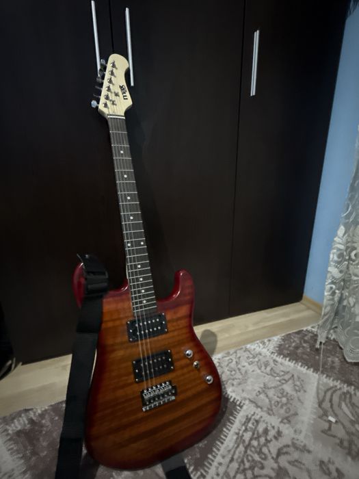 Електрическа китара и усилвател max