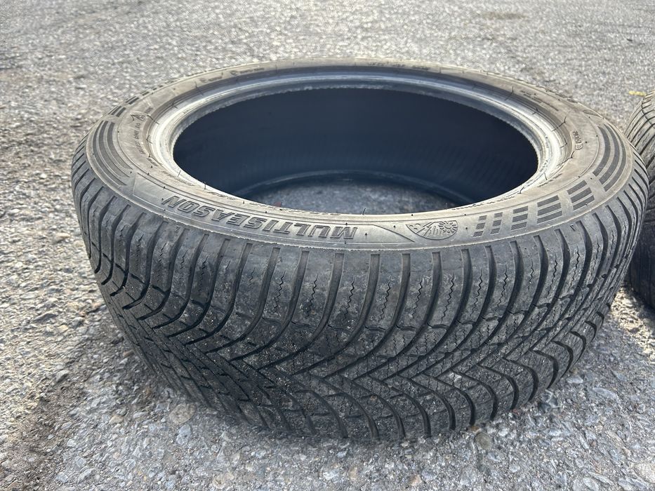 Всесезонни гуми R18/ 215/55