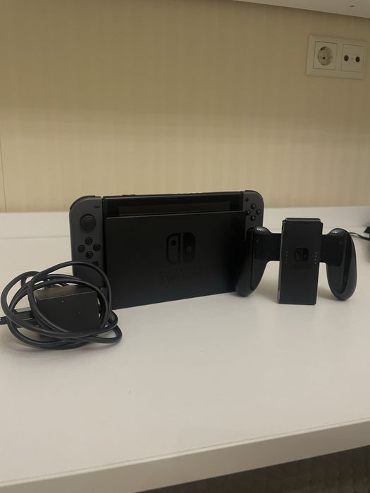 Консоль Нинтендо Свитч (Nintendo Switch)