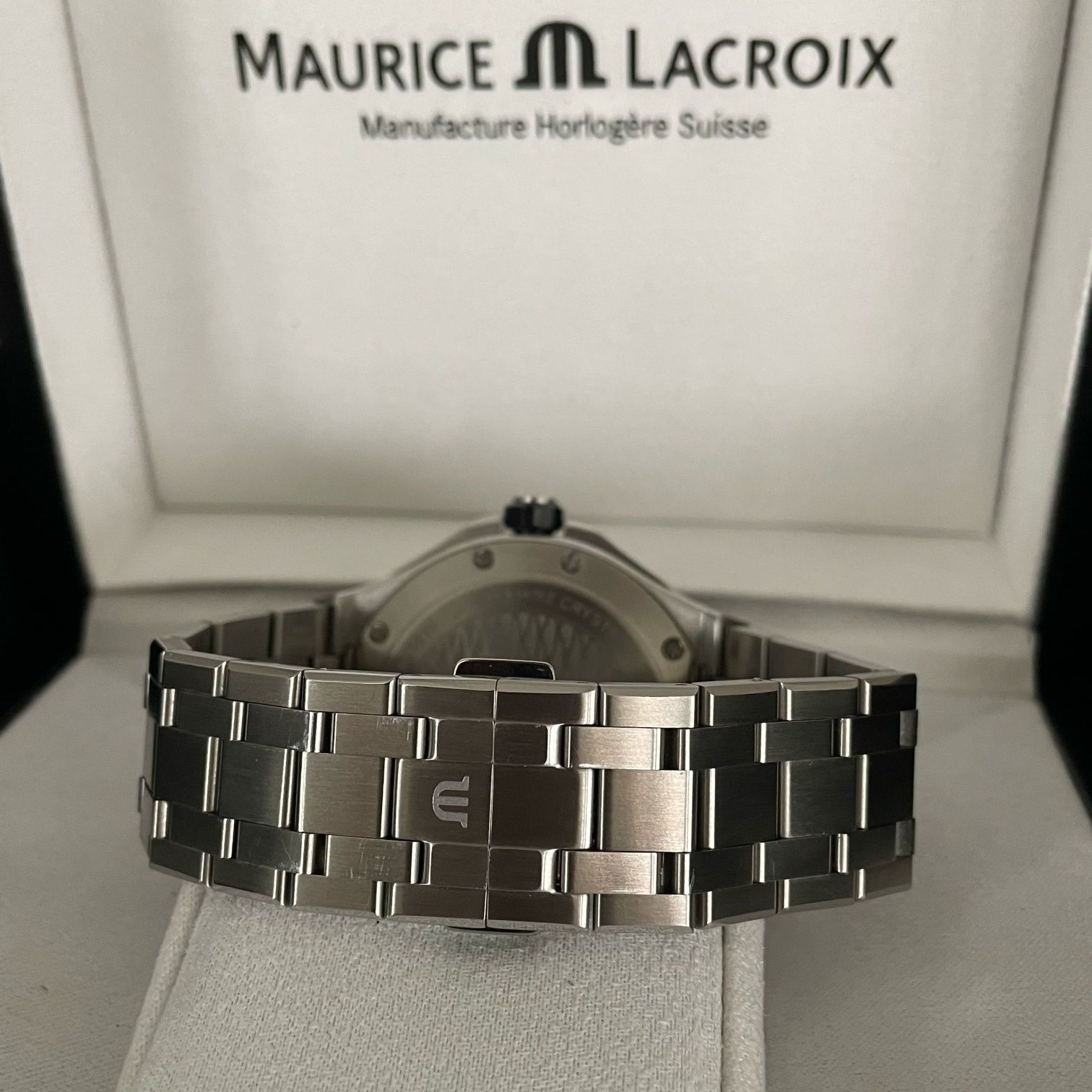 Maurice Lacroix Aikon Venturer Automatic