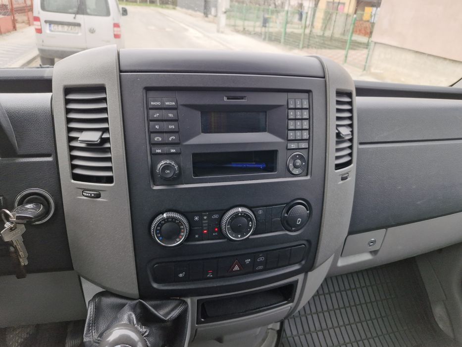 Vând Mercedes Sprinter