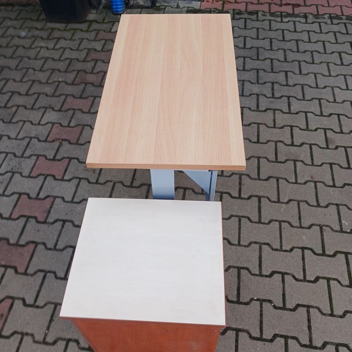 Birou cu dolapior cu sertare