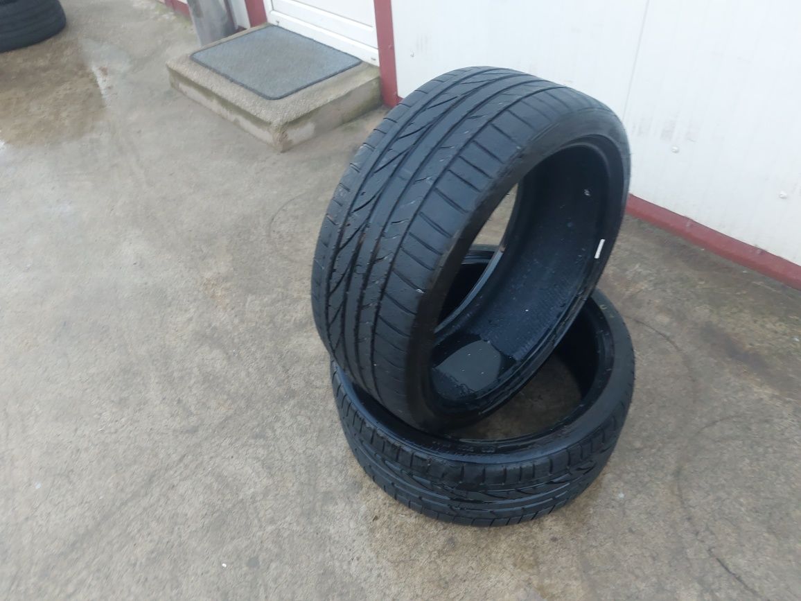 125 lei bucata! Doua anvelope de VARA 235 35 19 Bridgestone