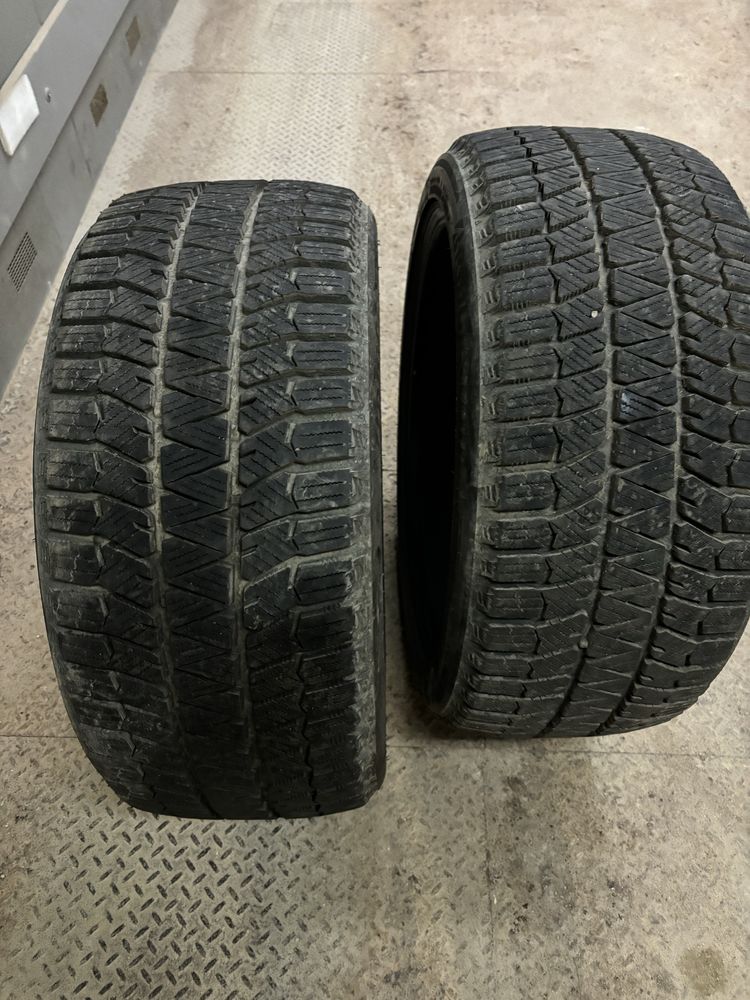 Зимни 2 x Bridgestone Blizzak 245 40 18 dot 2921