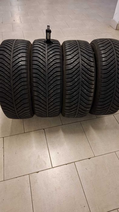 4бр всесезонни гуми GoodYear 205 55 16