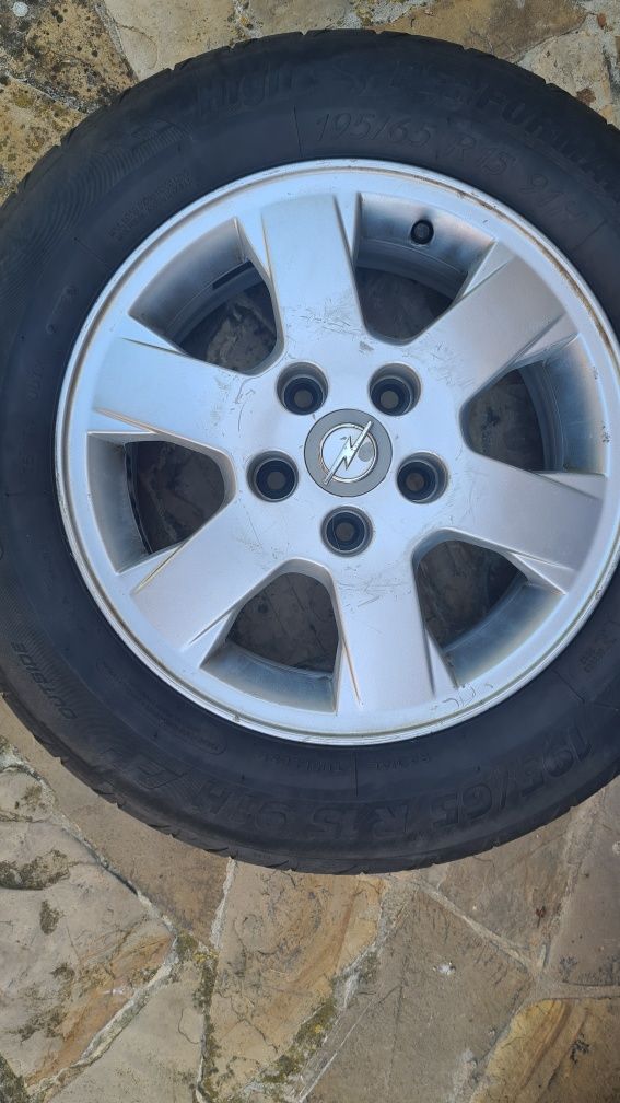 Jante aliaj OPEL r15 5x110 cu anvelope HP Vară