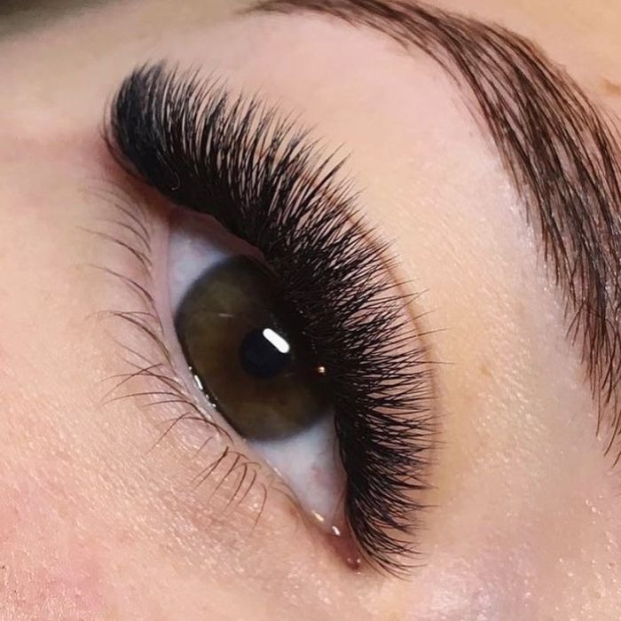 Наращивание ресниц 4000 любой обьем