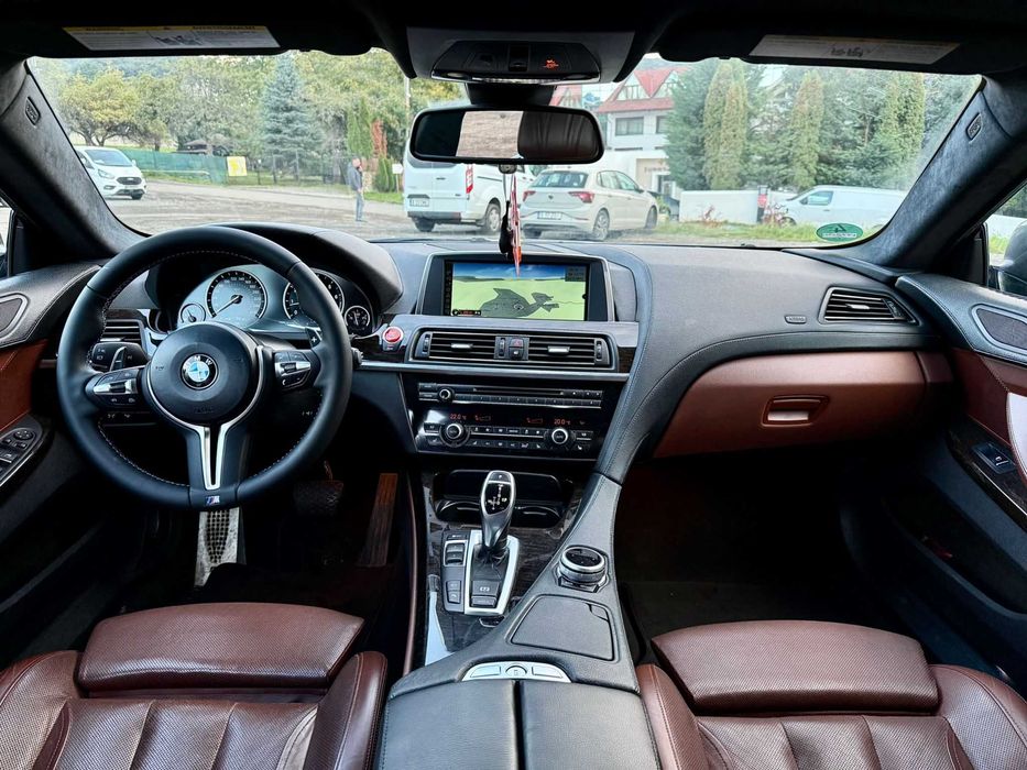 BMW 650i M Pachet Bi-Turbo 450cp 4 Butoane