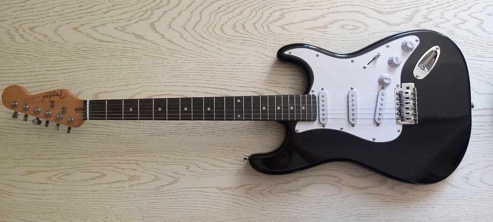 fender stratocaster.Holati zo'r.