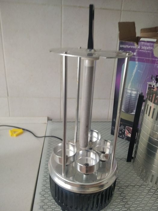 Продам электрошашлычницу