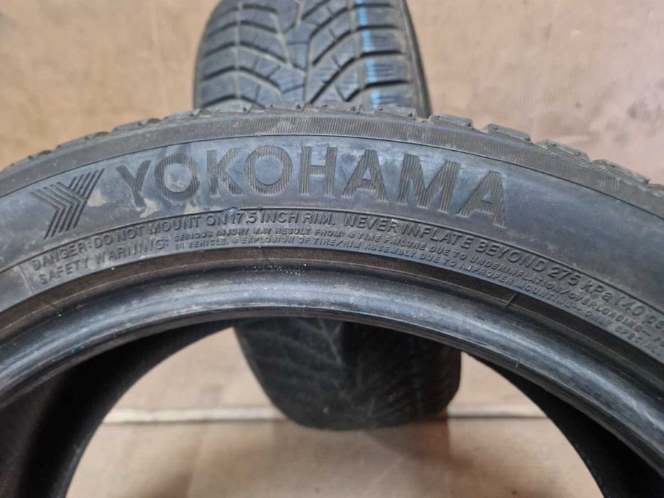2 Yokohama R17 215/50
зимни гуми
DOT2620