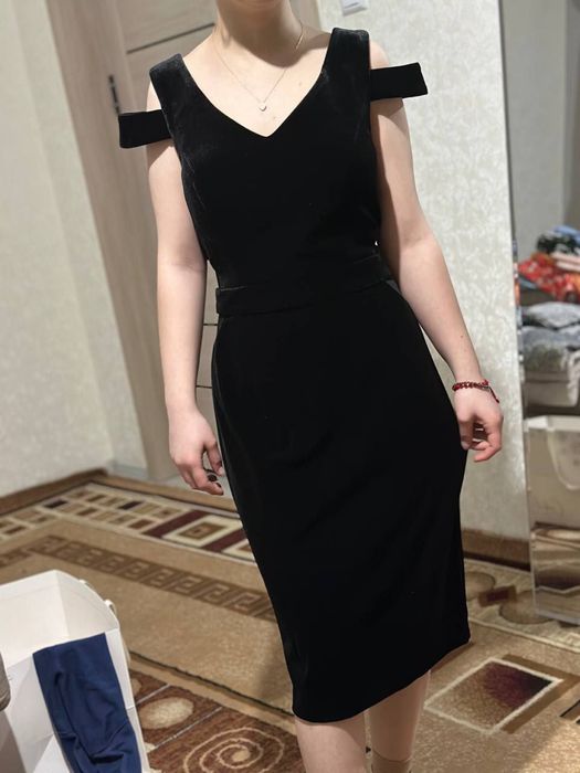 Продам новое вечернее платье размер 46-48