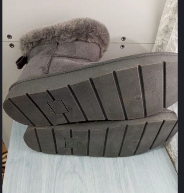 Cizme cu blană mărimea 41, marca C&A