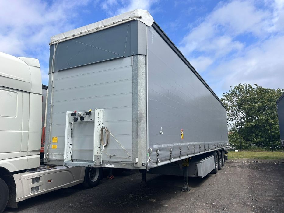 Semiremorca Schmitz cu  prelata securizata sj tavan liftabil