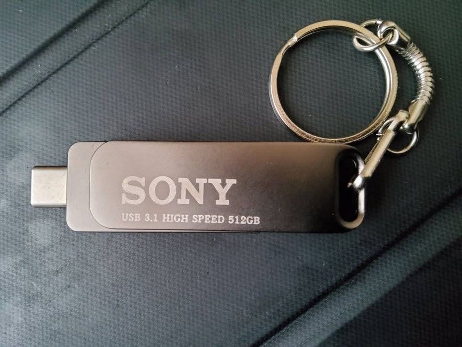 Fac STICK USB cu muzica la cerere