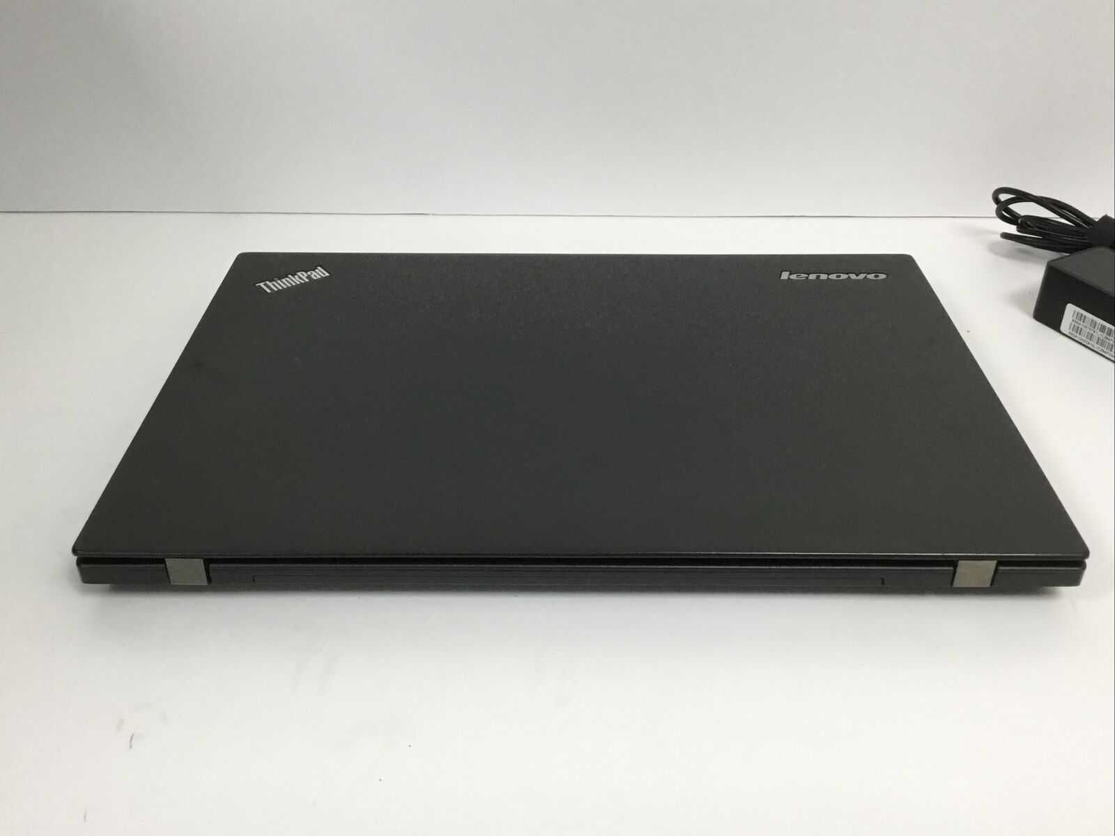 Лаптоп Lenovo T450S I5-5300U 8GB 256GB SSD 14.0 FHD Windows 10 / 11