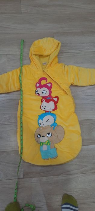 Продам детский комбез с 4 -10 месяцев