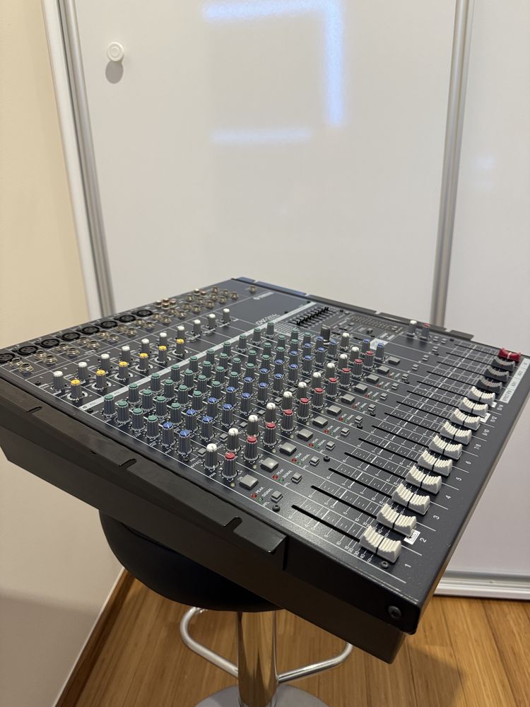 Пулт Mixer Yamaha EMX 5014