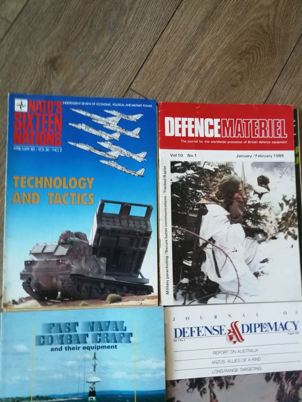 6 стари военни списания от 1984 и 1985 г.