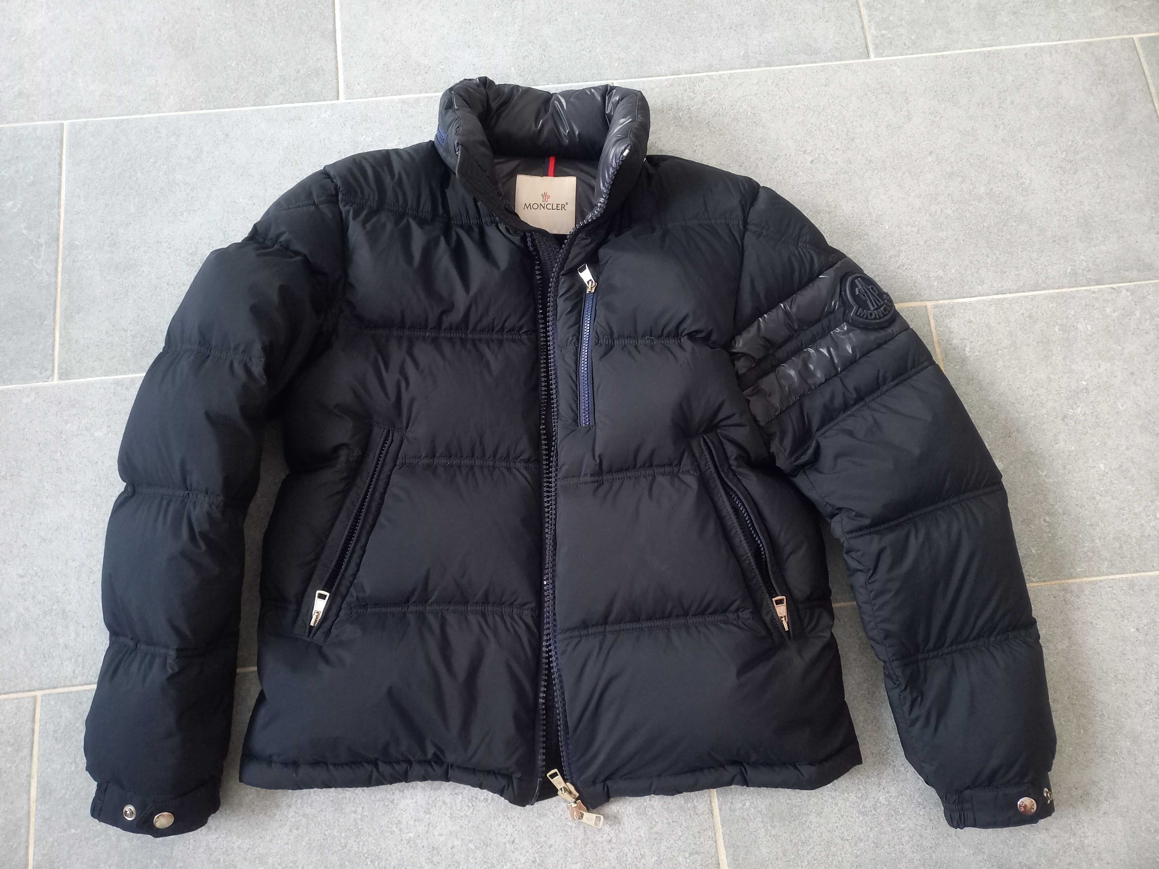 Moncler geaca puf barbati marime 3 sau 40-42 / M/L