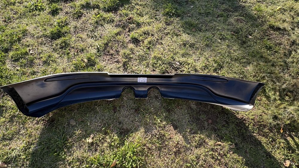 Добавка за задна броня за Golf 5 - R32