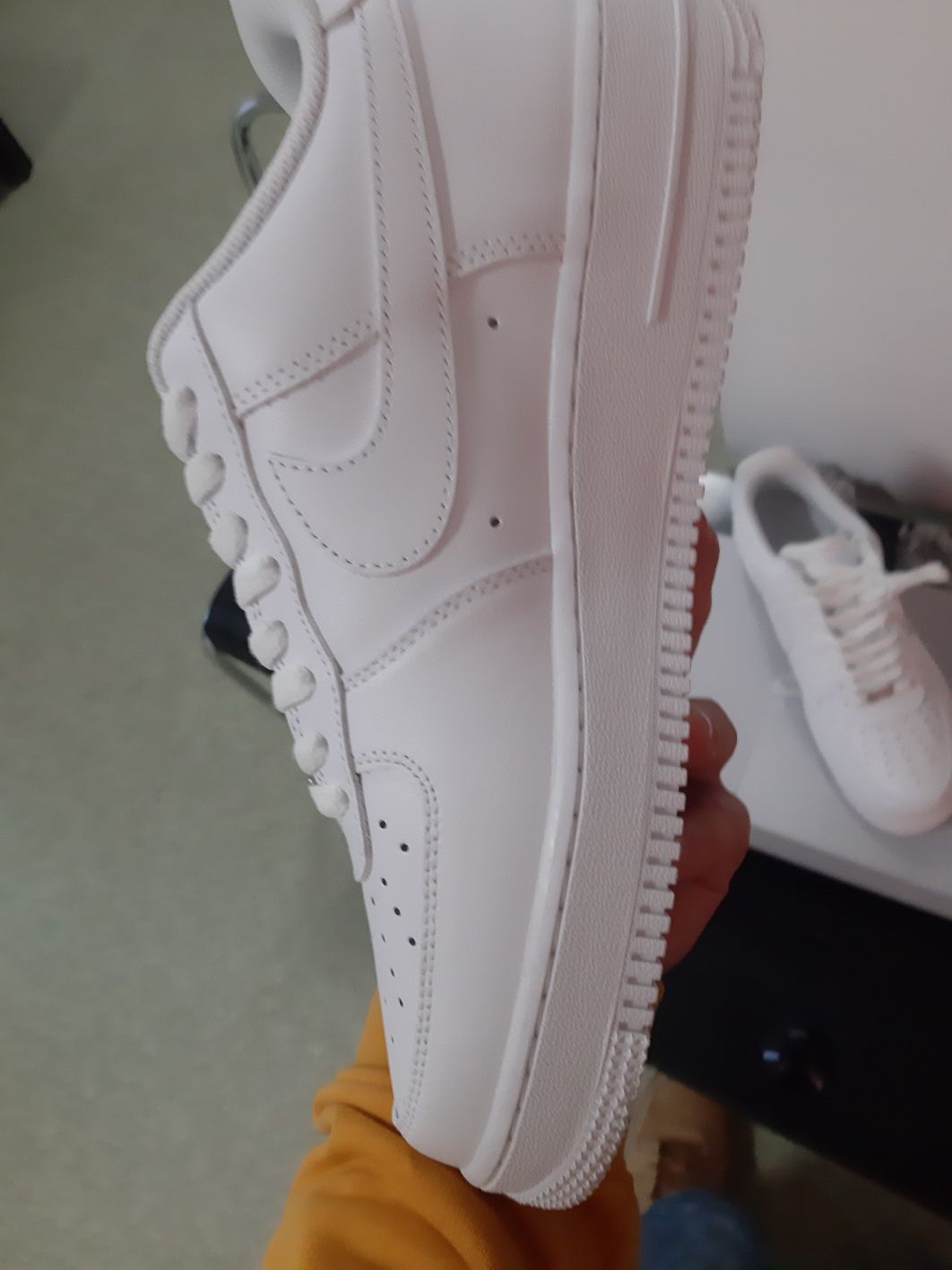 Af1 low tripple white