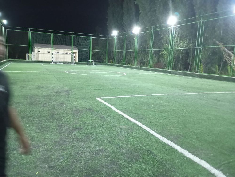Zangiota 30-maktab hududida zamonaviy jihozlangan stadion