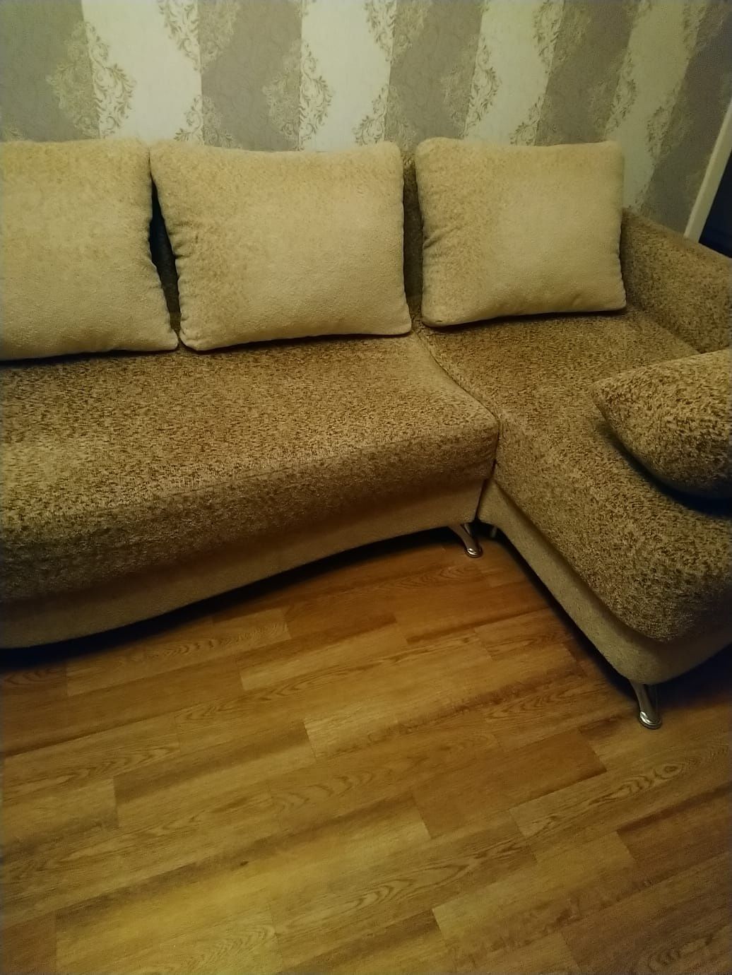 Продам угловой диван