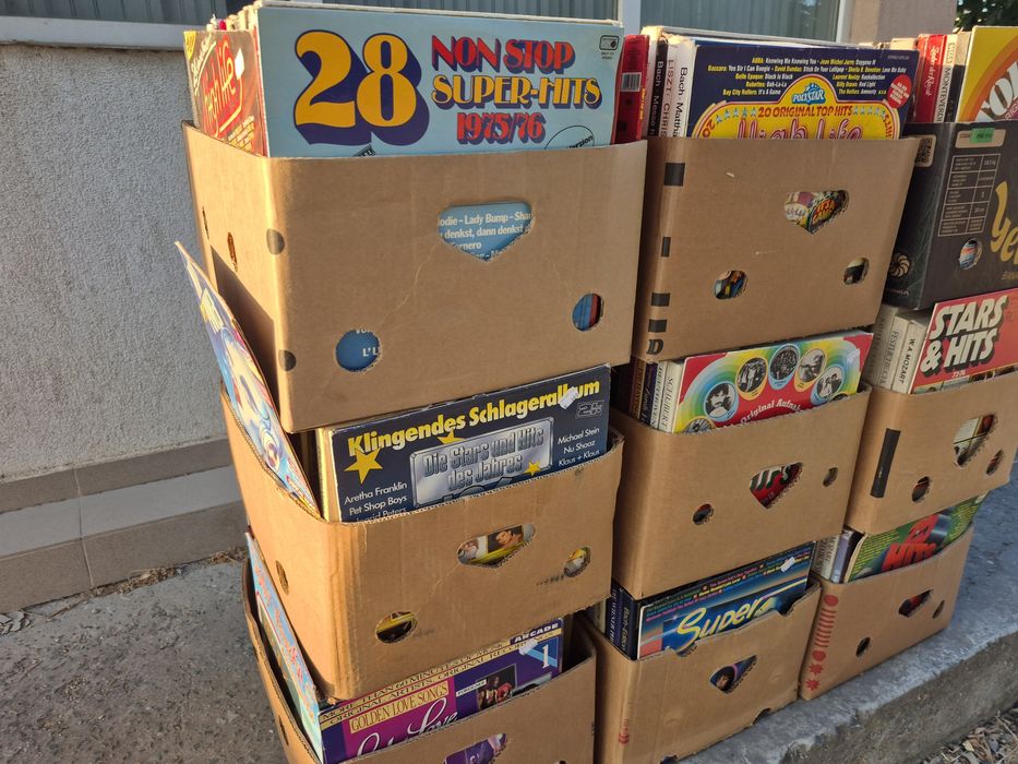 Vând Lot 100lp Discuri Vinil colectie muzica usoara straina mixta