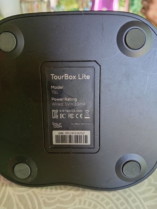 TourBox controler pentru creație