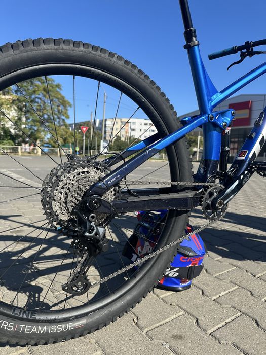 Bicicleta full suspension trek fuel ex 8 L 29” 2022 URGENT