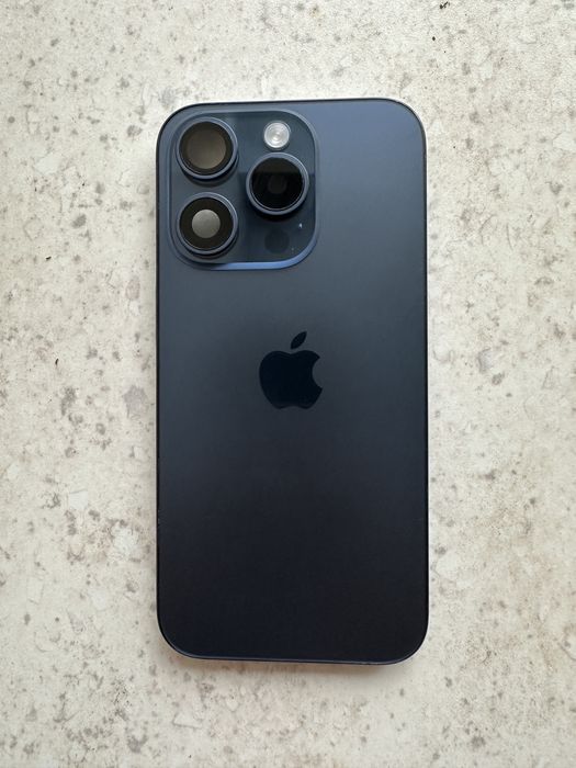 Carcasa iPhone 15 Pro Blue Titan, cu flex-uri, ca noua
