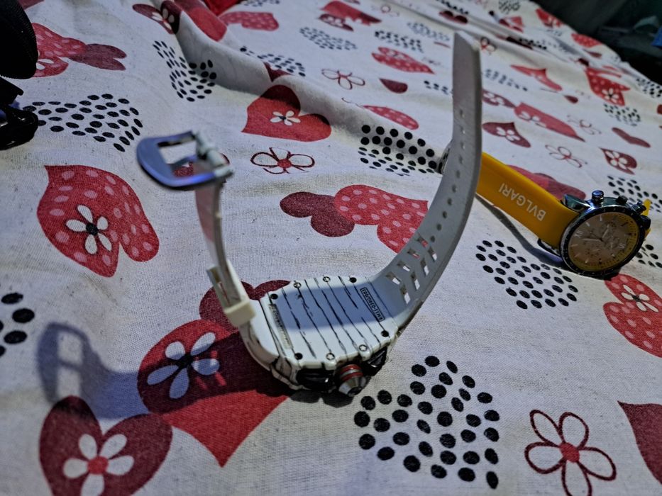 Vand 3 ceasuri de mână