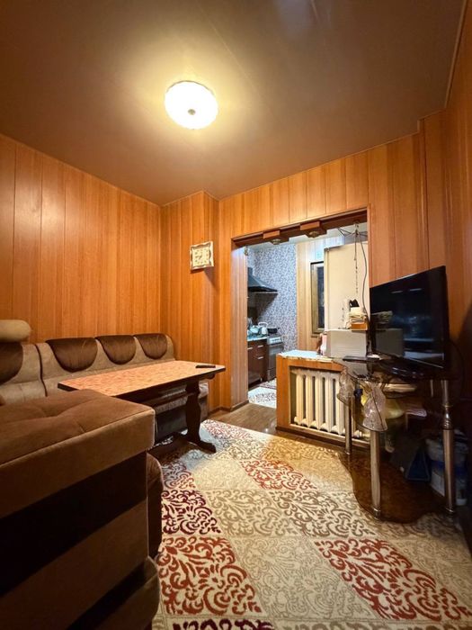 СРОЧНО Юнусабод 19.кв 3/3/5 квартира сотилади 78.кв