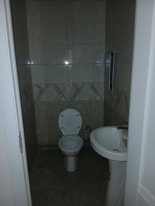 Срочно продам Бектемирский район 3 комнатная квартира 3 этаж Мусаффо М