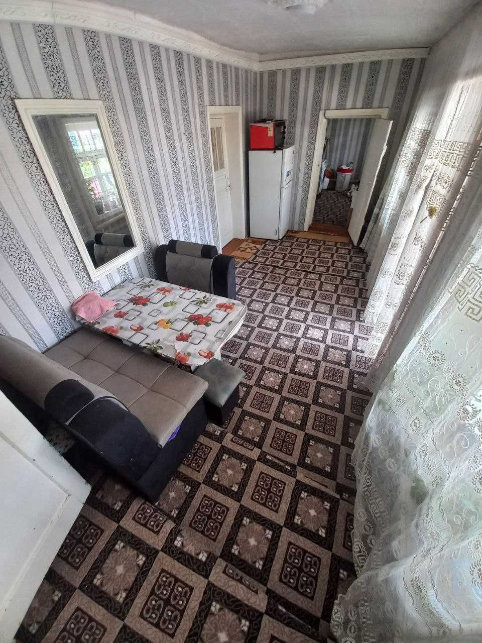 Срочна продается дом 10х соток 8 комнаты. Катта ховли сотилади 10соток