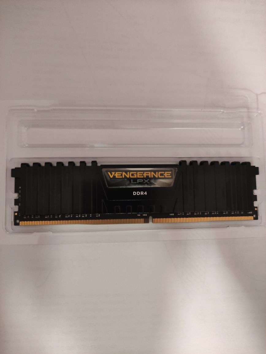 Memorie Corsair Vengeance LPX 8GB DDR4 2666MHz