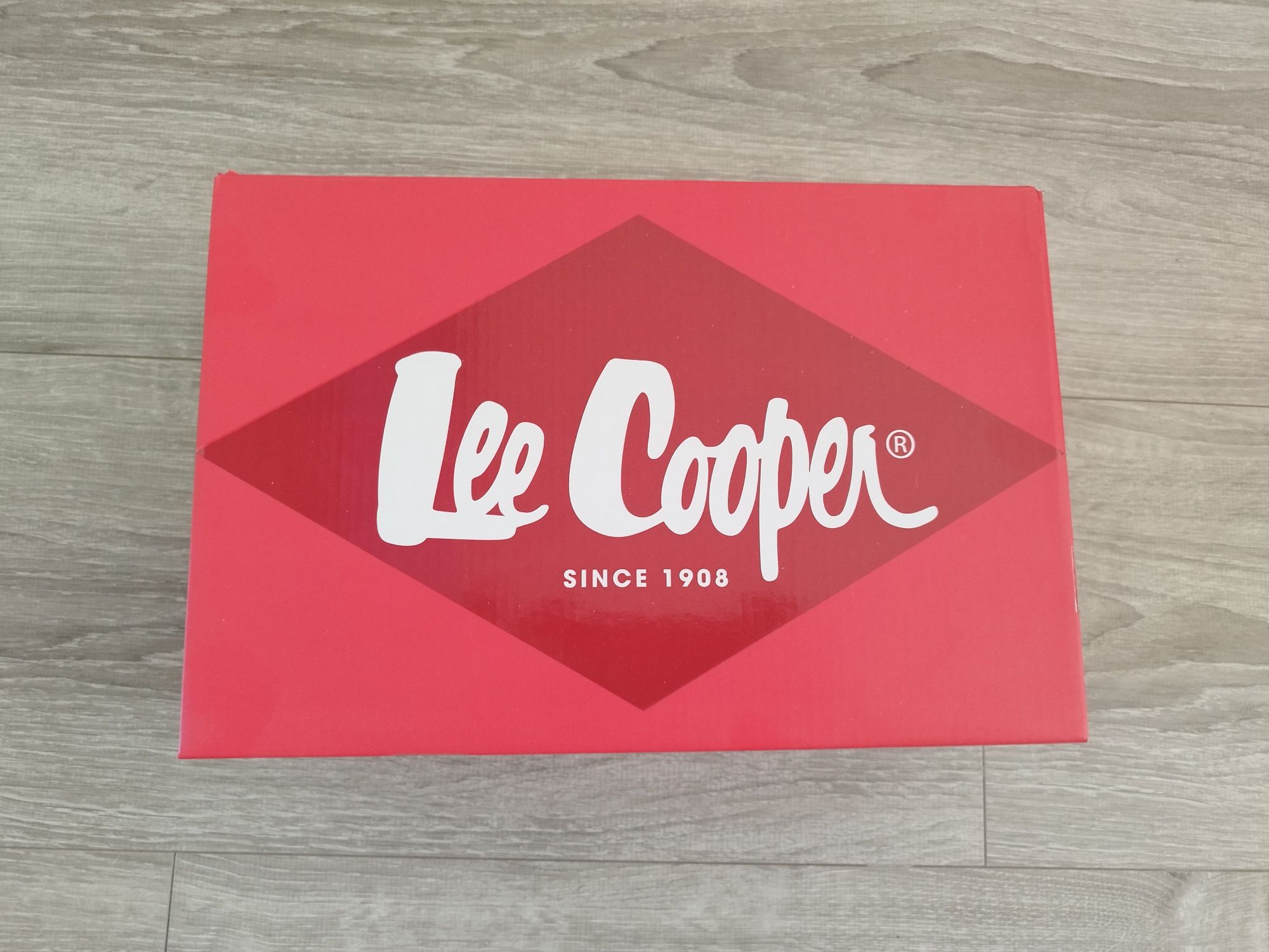 Мъжки оригинални маратонки  Lee Cooper UK 43 номер