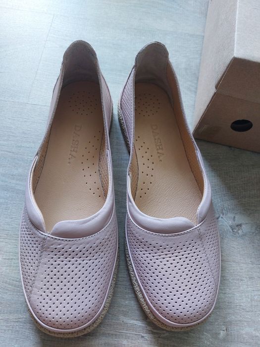 Balerini roz pudra din piele cu perforatii fine 38