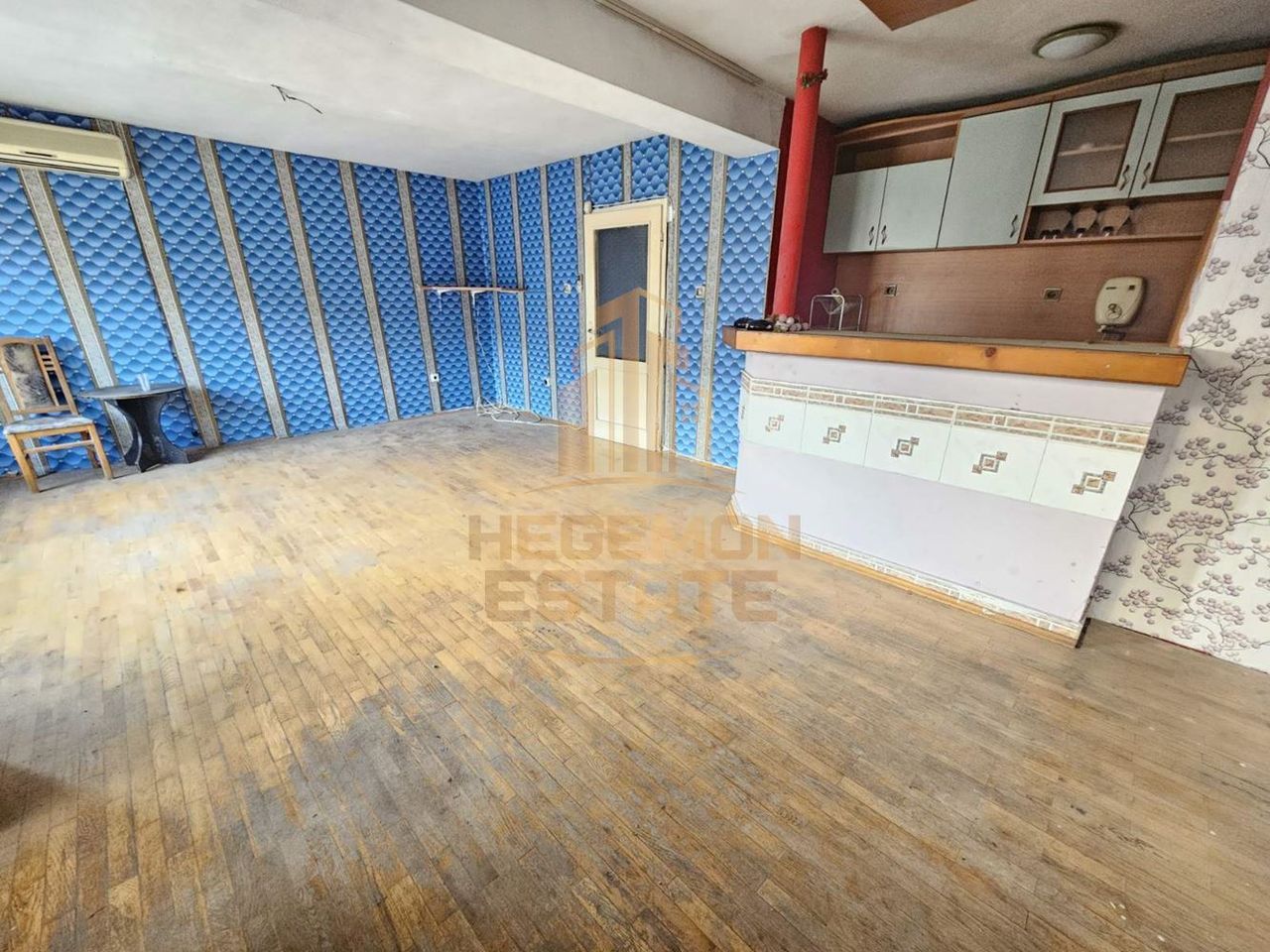 Продава се Двустаен апартамент в Варна, Зимно кино Тракия - 70 кв.м за 1800 €/кв.м - Снимка #1