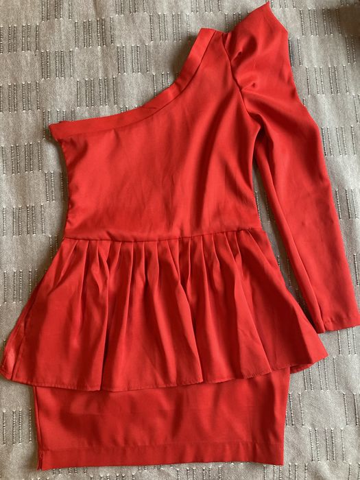 Вечерна рокля червена