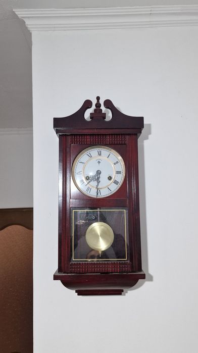 Настенные часы с боем