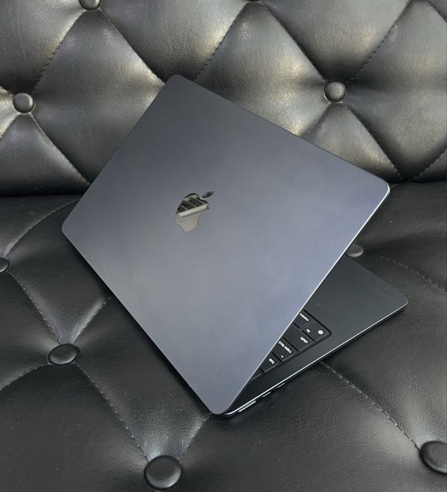 Apple MacBook Air M3 24/512GB 2014 идеально почти новый