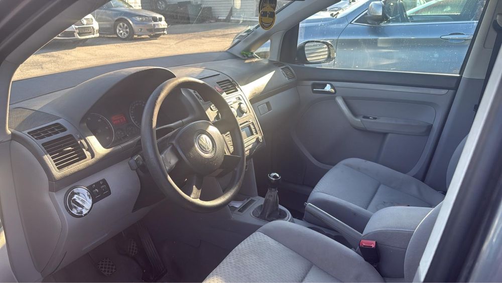 Vand/Touran-2005-1.9D-7locuri-Recent Adus/1500€
