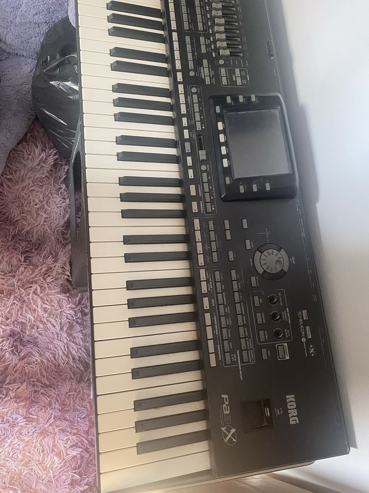 Korg pa3x 61 key