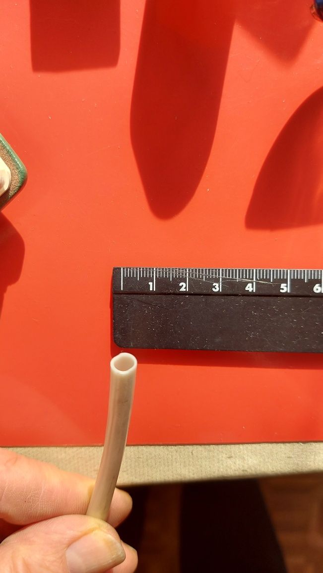 Электроизоляционную трубку - кембрик, ПВХ, d 5 mm, продам