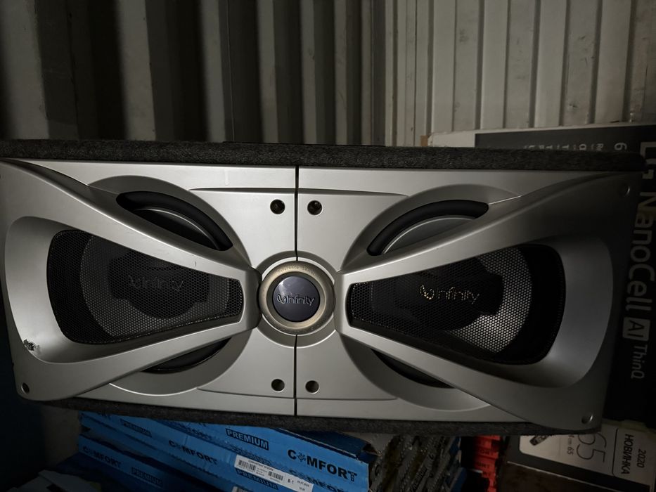 Продам сабвуфер с усилителем