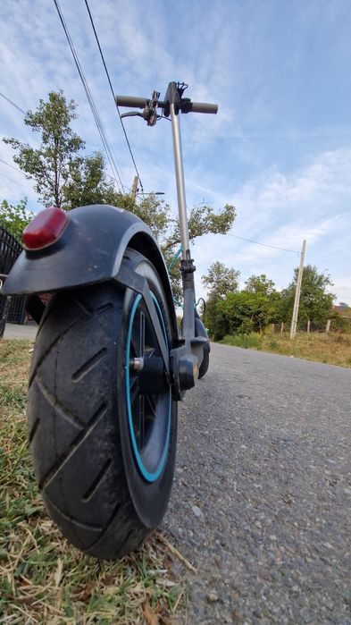 Vând trotinetă motus