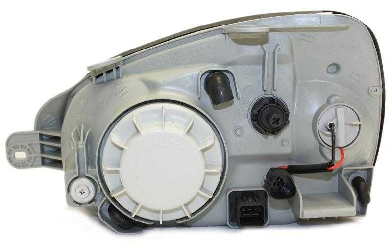 Far stanga/dreapta Hyundai Santa Fe 1 an 2000-2006 , faruri noi