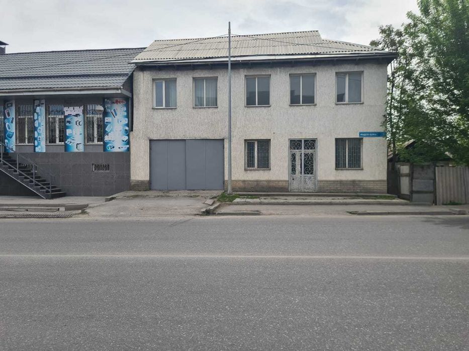 Сдается в аренду на долгий срок гараж и помещение